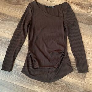 Elegant Brown Ribbed Women's Top